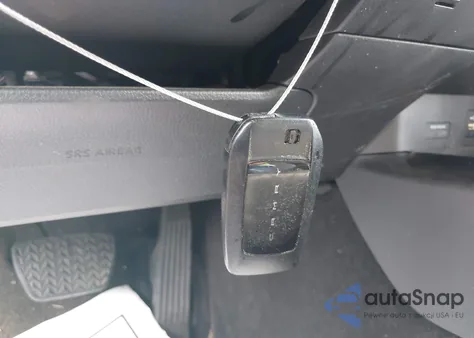 2025 Toyota Camry Le from USA, damaged, VIN 4T1DAACK2SU175231